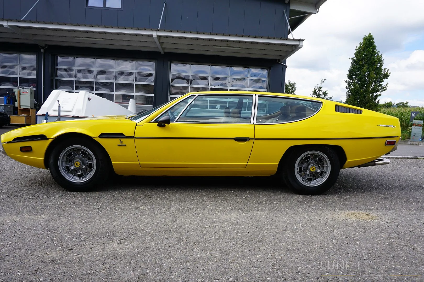Lamborghini Espada 400 GT